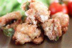 鶏肉のバジルはさみ揚げ