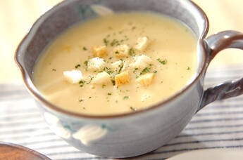 カリフラワー入りコーンスープ