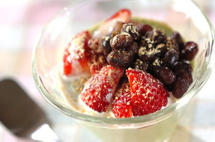 イチゴと小豆の抹茶ゼリー