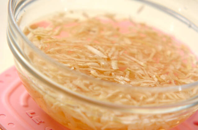 切干し大根の酢みそ和えの作り方の手順1