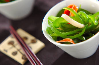 ピーマンとカニカマのおひたし