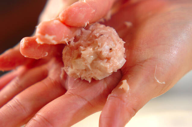 鶏ひき肉でレンコンつくねの作り方の手順3