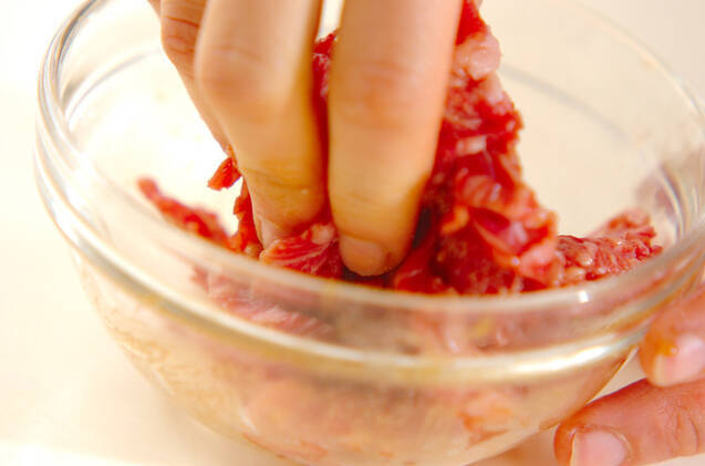 牛肉のピリ辛スープの作り方の手順1