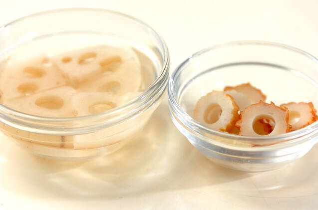 レンコンとちくわのきんぴらの作り方の手順1