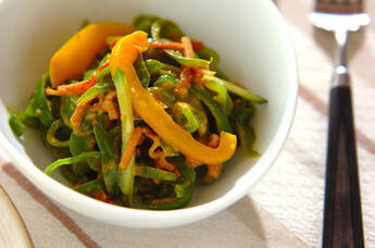 ピーマンのカレー和え