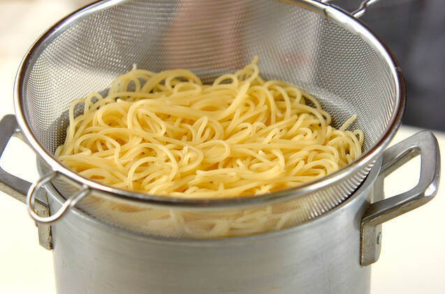 タラコのエバミルクパスタの作り方の手順3