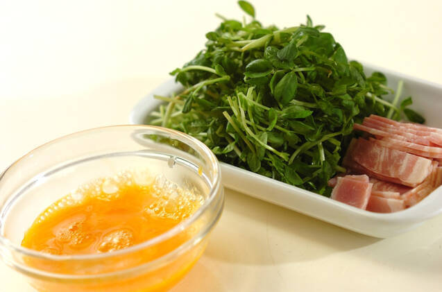 豆苗の卵スープの作り方の手順1