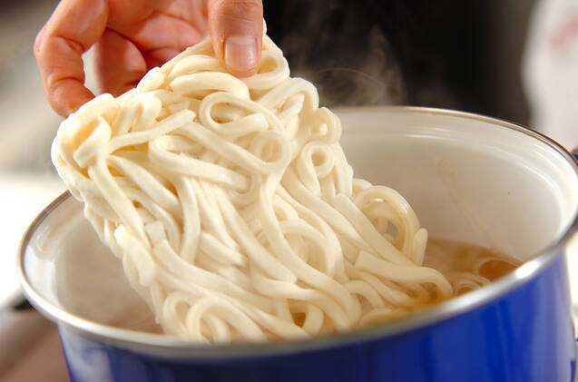 タラコと卵のふわふわネギうどんの作り方の手順3