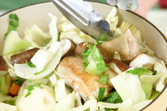 鶏もも肉と野菜のスープ煮の作り方の手順5