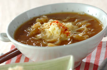 たっぷりオニオンスープ