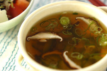 キュウリのスープ