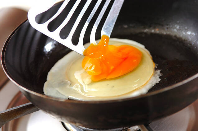 貝われ菜の半月卵の作り方の手順2