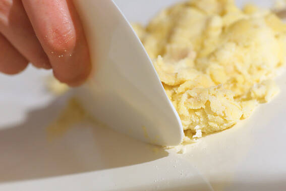 グリッシーニの作り方の手順2