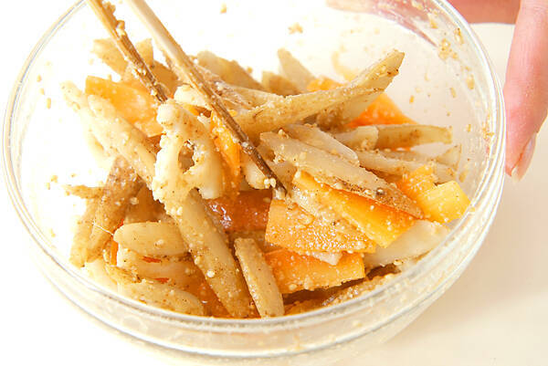 根菜のゴマ酢和えの作り方の手順3
