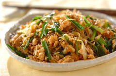 鶏そぼろと春雨の炒め煮