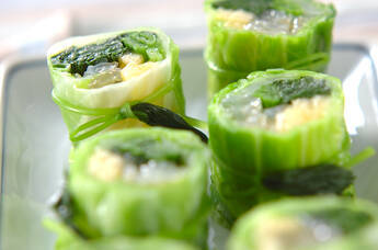 クラゲのキャベツ巻き