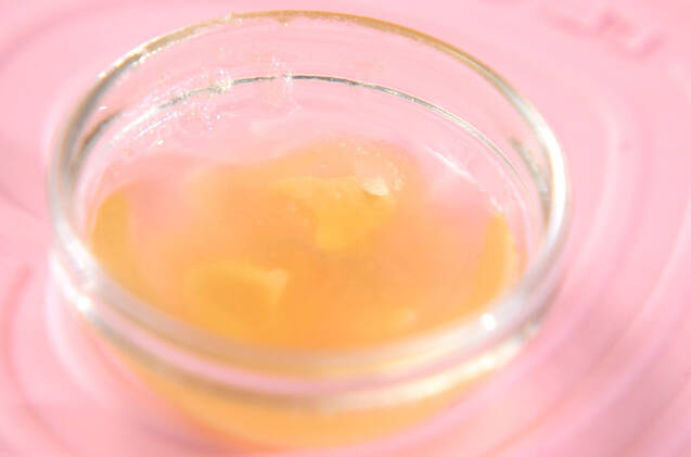 豆乳と白ゴマのゼリーの作り方の手順1