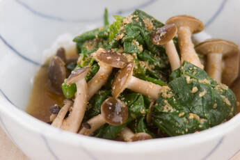 ほうれん草のゴマ酢和え