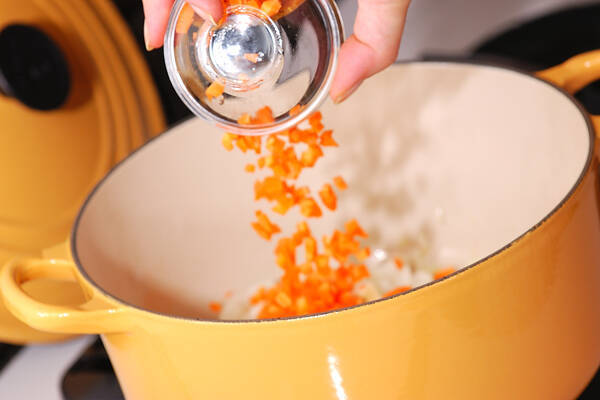 ひき肉カレーの作り方の手順2