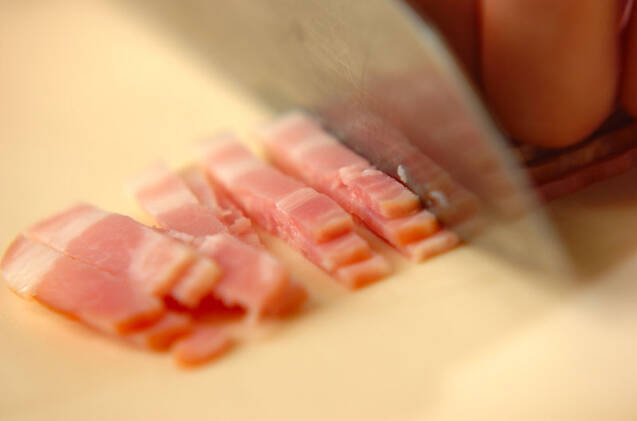 ヒジキとベーコンの和風チャーハンの作り方の手順1