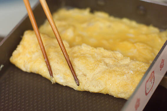 だし巻き卵の作り方の手順2