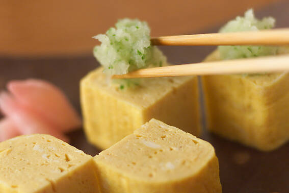 だし巻き卵の作り方の手順4