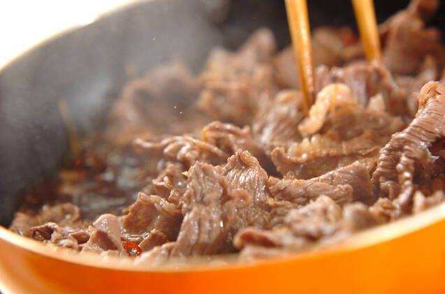 牛肉の甘辛煮の作り方の手順3