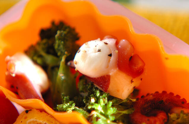 タコとブロッコリーの黒コショウ炒め