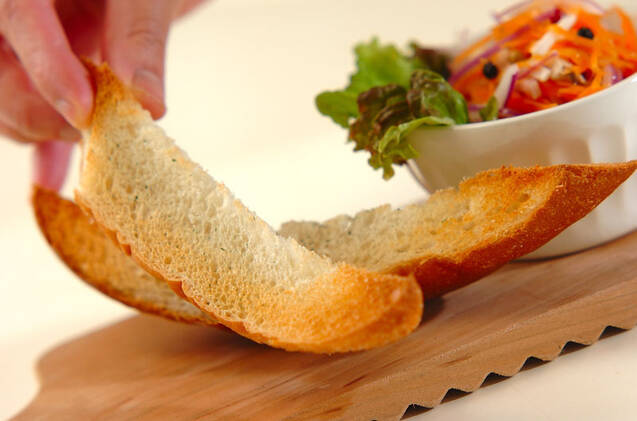 スティックガーリックトーストの作り方の手順3