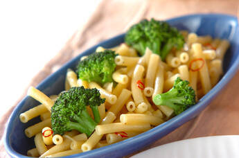 ブロッコリー入りペペロンチーノ