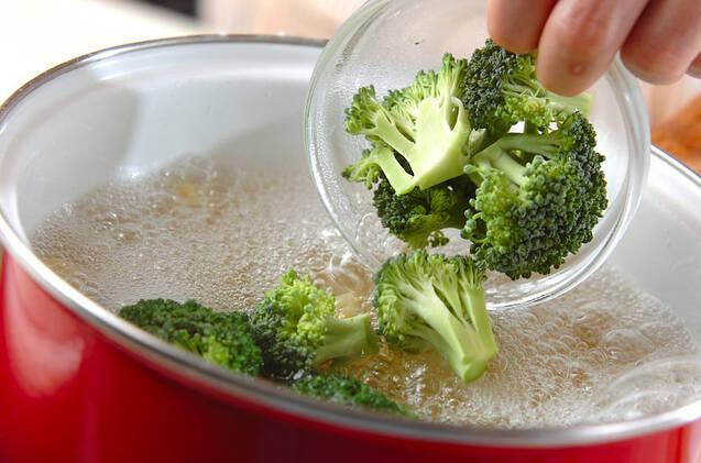 ブロッコリー入りペペロンチーノの作り方の手順3