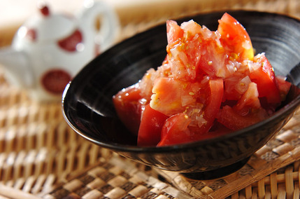 トマトサラダらっきょうドレッシング