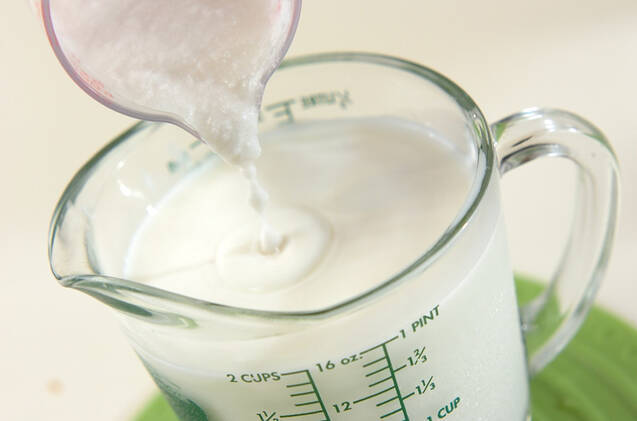 ココナッツ風味のわらびもちの作り方の手順2