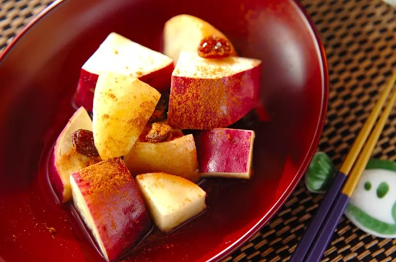 リンゴとサツマイモのレンジおやつ レシピ 作り方 E レシピ 料理のプロが作る簡単レシピ