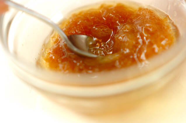 おろしドレッシングの作り方の手順1