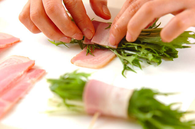 水菜のベーコン巻きの作り方の手順4