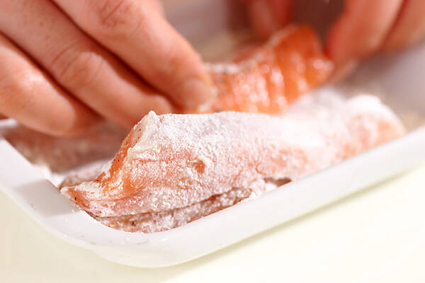 サクサク長芋のサーモン詰めの作り方の手順3