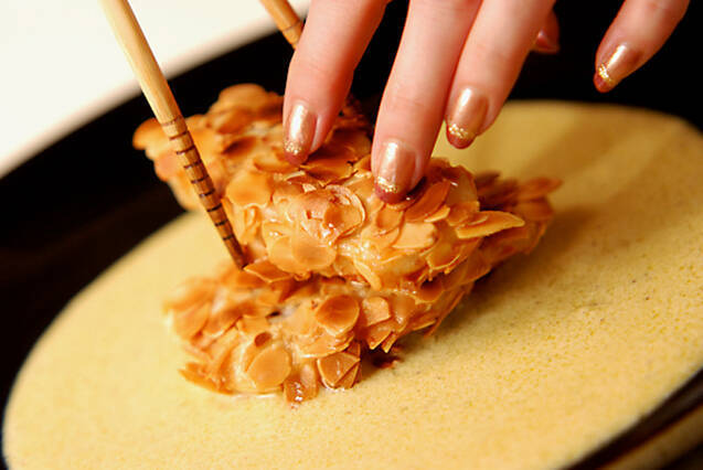 タイのアーモンドソテー・ヨーグルトソースの作り方の手順5