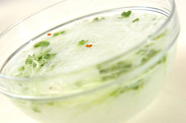 大根とワカメの梅サラダの作り方の手順1