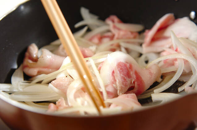 豚モヤシのキムチ煮の作り方の手順2
