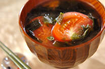 トマトのみそスープ