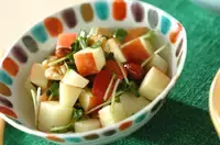 リンゴのサラダ