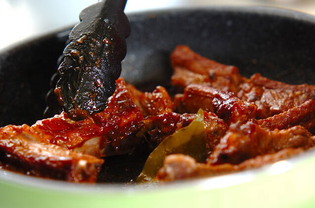 骨付き豚バラ肉のトマトソース煮の作り方の手順7