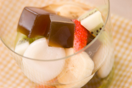 黒蜜かんと果物