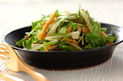 京のおばんざい　梨と水菜のサラダ