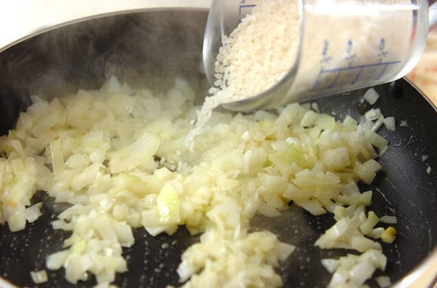 カキのトマトリゾットの作り方の手順5