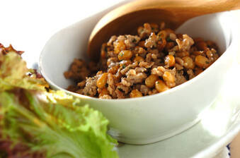 梅シソ肉納豆のレタス包み