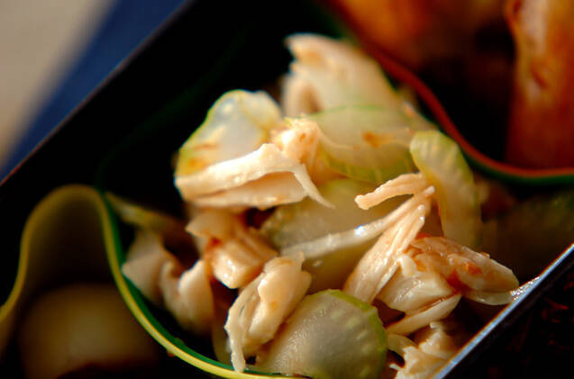 ささ身とセロリの梅肉和え