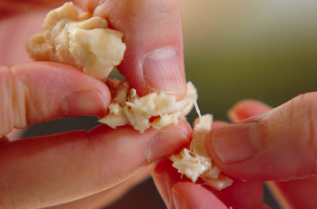 ささ身とセロリの梅肉和えの作り方の手順1