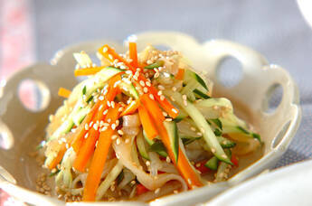 クラゲの黒酢和え